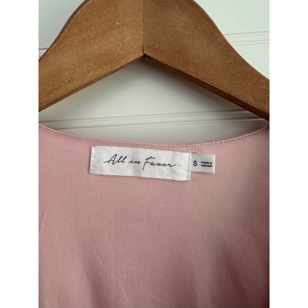 All in Favor Floral Wrap Dress Pink Red Ruffle‎ Hem Small Feminine Cottagecore - Picture 3 of 7
